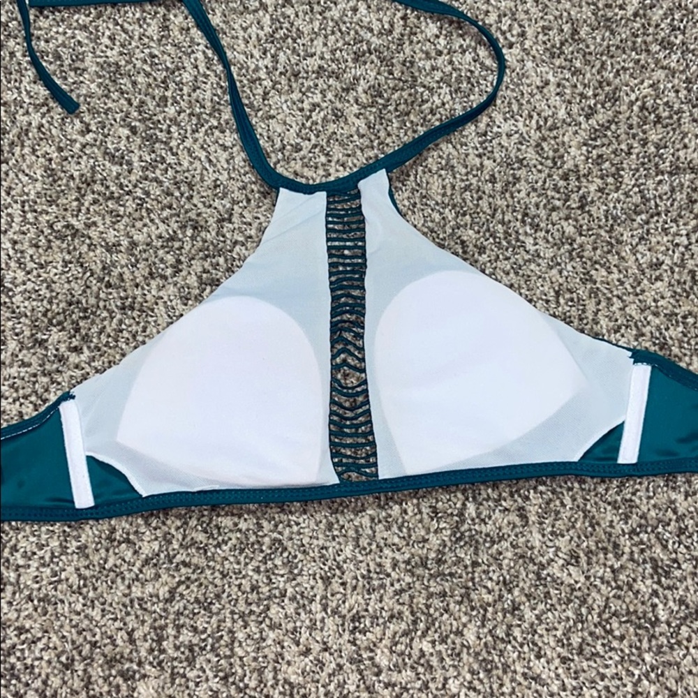 Bikini set - Picture 3 of 7